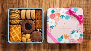 缶に入ったクッキー